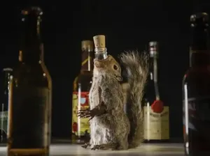 Museum Ini Sajikan Minuman dari Toilet Penjara hingga Kotoran Anak Museum Ini Sajikan Minuman dari Toilet Penjara hingga Kotoran Anak