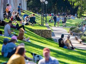 Pembatasan COVID-19 Melbourne Direncanakan Berakhir November 2020