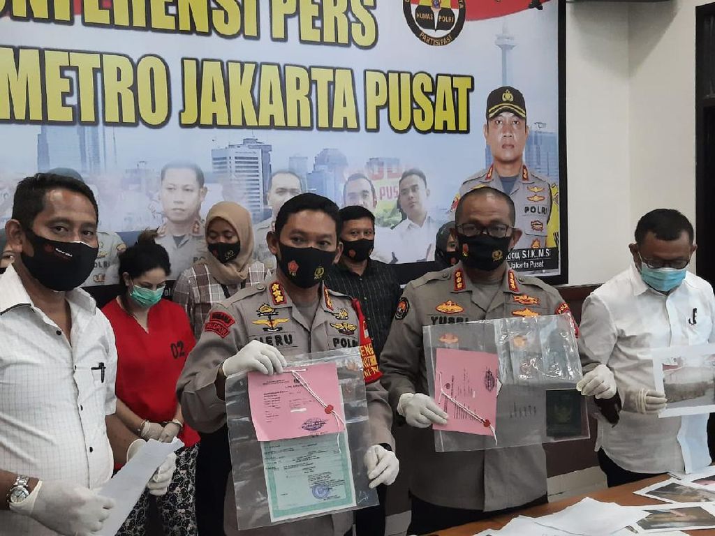 Polisi Dalami Motif WN Maroko Pembunuh Anak Kandung di Jakpus Polisi Dalami Motif WN Maroko Pembunuh Anak Kandung di Jakpus