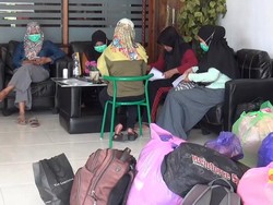 13 Perawat Pasien Corona di Sulbar Tiba-tiba Diberhentikan, Ada Apa?