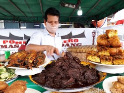 Meski Ada di Dalam Gang hingga Pasar, Kelezatannya Bertahan Puluhan Tahun