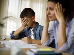 Daftar 6 Gejala Stres Akibat Terlalu Banyak Belajar, Kamu Mengalaminya?