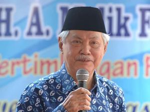 Video Suasana Rumah Duka Abdul Malik Fadjar Eks Mendiknas Video Suasana Rumah Duka Abdul Malik Fadjar Eks Mendiknas