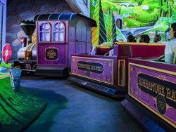 Disneyland Tunda Peluncuran Wahana Mickey and Minnie Sampai 2023