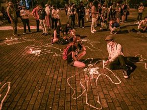 Viral Warga Tewas Disetrum Polisi, Kolombia Rusuh Viral Warga Tewas Disetrum Polisi, Kolombia Rusuh