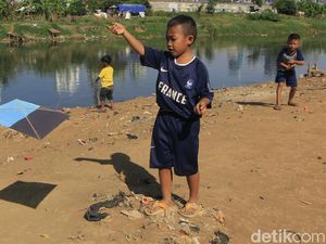 Duh, Anak-anak di BKB Beraktivitas Tanpa Masker