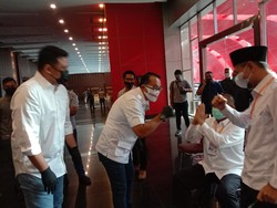 Janji Akhyar Vs Bobby di Pilkada: Sekolah Gratis hingga Medan Bebas Korupsi