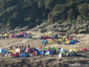 Viral! Pendaki Bugil Diduga di Gunung Gede Pangrango Viral! Pendaki Bugil Diduga di Gunung Gede Pangrango