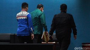 Jalani Sidang Etik, Ketua KPK Firli Masuk Lewat Pintu Belakang