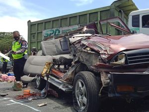 Ini Penampakan Dua Kendaraan yang Tewaskan 6 Orang di Tuban