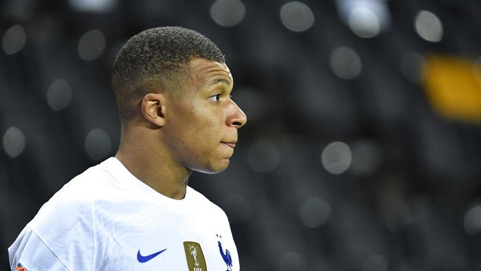 Frances Kylian Mbappe looks on during the UEFA Nations League soccer match between Sweden and France at Friends Arena, Saturday, Sept. 5, 2020, in Stockholm, Sweden. (Jessica Gow/TT via AP)