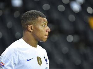 Mbappe Buka Suara Soal Perselisihannya dengan Giroud