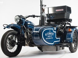 Bukan Starling Biasa, Jualan Kopi Keliling Ini Berkelas Pakai Moge