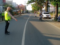 Motor Oleng Lalu Tabrak Truk, Pelajar 12 Tahun di Depok Tewas