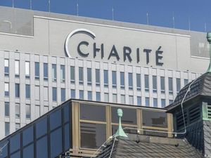 Alexei Navalny Dibangunkan dari Koma, Rusia Bersikeras Tidak Meracuni