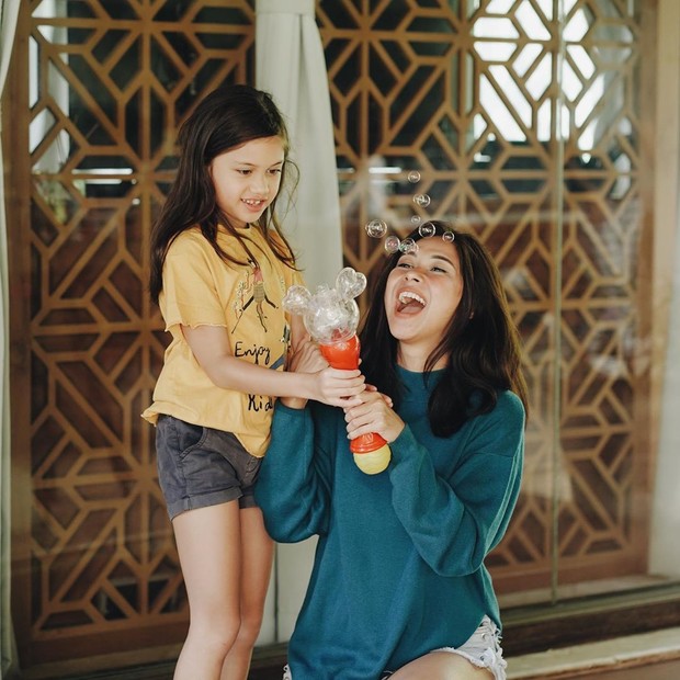 Pesona Nana Mirdad di Rumah Aja/instagram.com/nanamirdad_/ delapan pesona Nana Mirdad selama di rumah aja