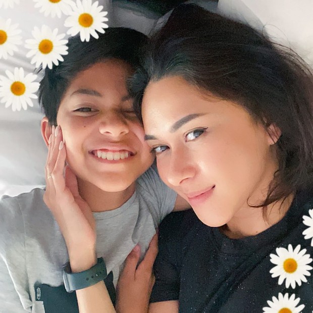 Pesona Nana Mirdad di Rumah Aja/instagram.com/nanamirdad_/ delapan pesona Nana Mirdad selama di rumah aja