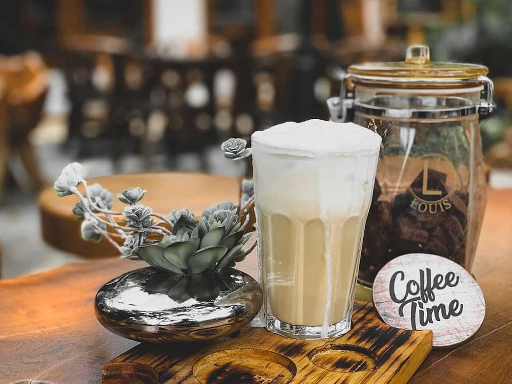 5 Es Kopi Susu Enak di Depok yang Layak Kamu Coba 5 Es Kopi Susu Enak di Depok yang Layak Kamu Coba
