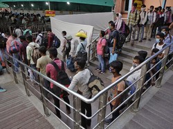 Rekor Lagi! India Catat 97.894 Kasus Corona dalam Sehari