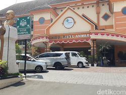 5 Paslon Pilkada Tes Kesehatan Tahap Kedua di RSSA Malang