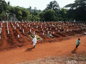 Lahan untuk Jenazah COVID Penuh, TPU Pondok Ranggon Hanya Layani Makam Tumpang Lahan untuk Jenazah COVID Penuh, TPU Pondok Ranggon Hanya Layani Makam Tumpang