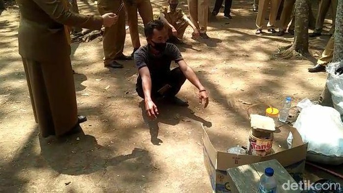Warga Sumedang ubah sampah jadi minyak,