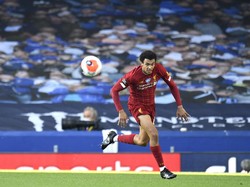 Jadi Pemain Muda Terbaik PFA, Alexander-Arnold: Langit adalah Batasku