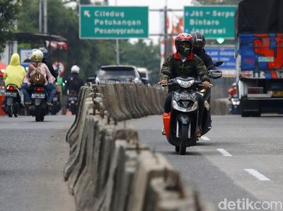 Potret Arogansi Pengendara Sepeda Motor