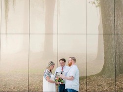 Pasangan Ini Menikah di Bandara Sebelum Berangkat Bulan Madu