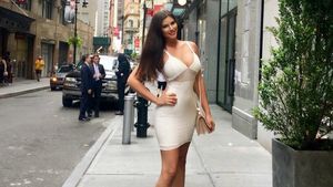 Foto: Model Playboy yang Punya Pinggang Kecil, Hasil Oplas Rp 1,9 Miliar