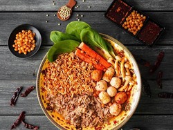 Dragon Hot Pot, Kombinasi Kuah Ma La Tang dan Ratusan Pilihan Topping