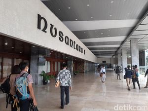 Netizen Ramai Komentari Situs DPR RI yang Diserang Hacker