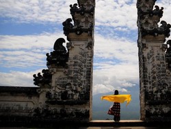 Mampukah Pariwisata Bali Bertahan di Tengah Badai Corona?