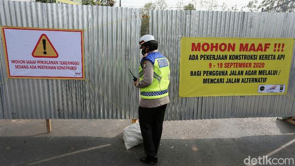 Perlintasan Rel KA di Jalan Perjuangan Bekasi Ditutup 10 Hari