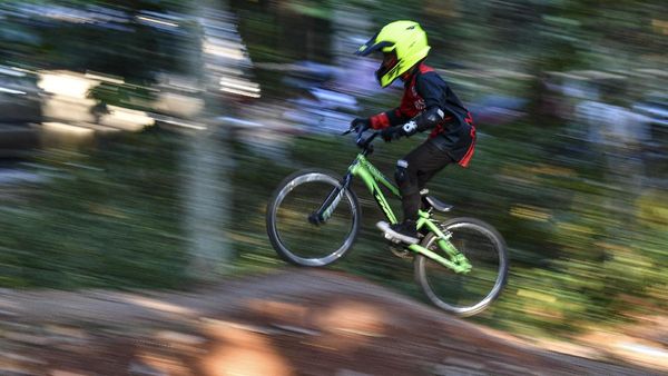 Pesepeda Cilik Ini Asah Kemampuan di Masa Pandemi