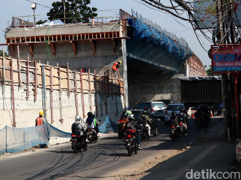 Oded Pastikan Pembangunan 2 Flyover Bandung Tetap Jalan di Tengah Corona Oded Pastikan Pembangunan 2 Flyover Bandung Tetap Jalan di Tengah Corona