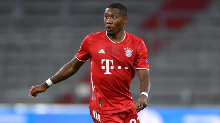 MUNICH, GERMANY - AUGUST 08: David Alaba of FC Bayern München gestures during the UEFA Champions League round of 16 second leg match between FC Bayern Muenchen and Chelsea FC at Allianz Arena on August 08, 2020 in Munich, Germany. (Photo by Matthias Hangst/Getty Images)