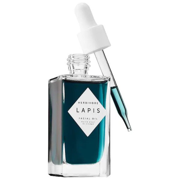 Herbivore Lapis Blue Tansy Face Oil/sephora.com Herbivore-Lapis Blue Tansy Face Oil, salah satu produk skincare yang mengandung azulene oil.