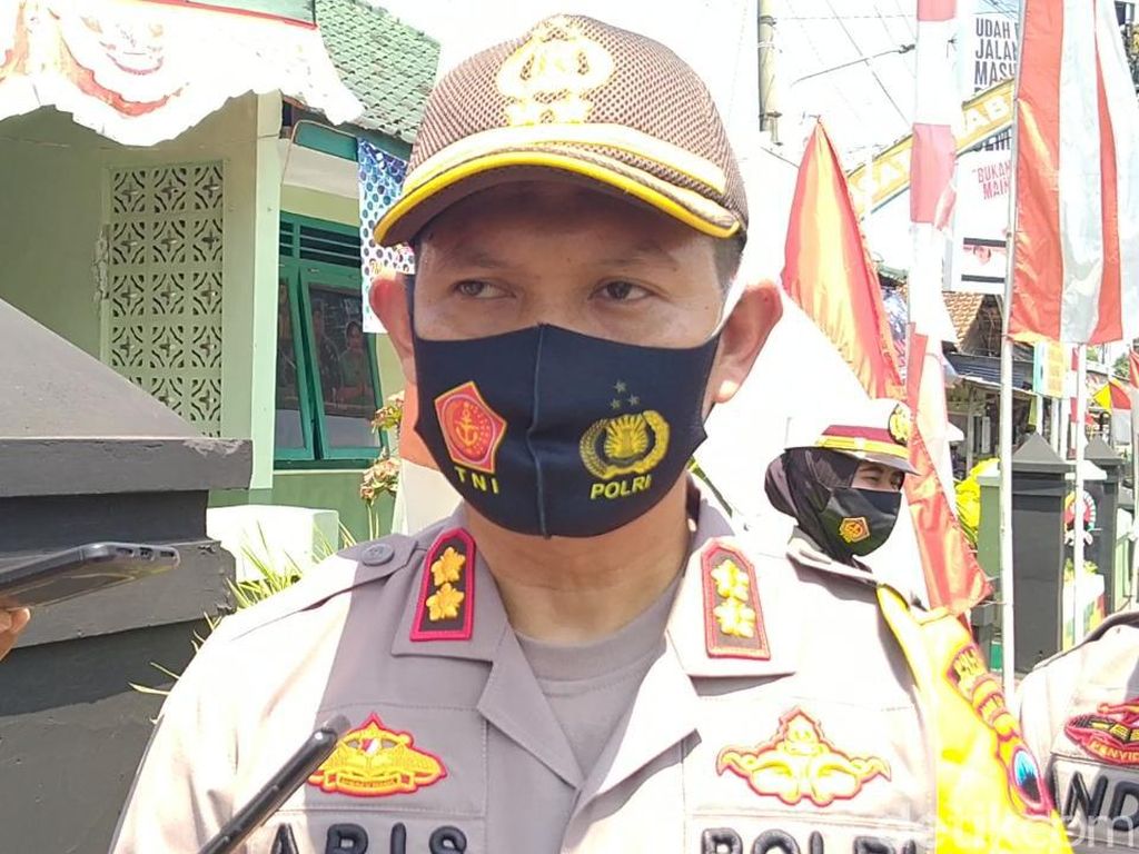 Puluhan Orang Jadi Korban Pembobolan ATM di Pekalongan Puluhan Orang Jadi Korban Pembobolan ATM di Pekalongan