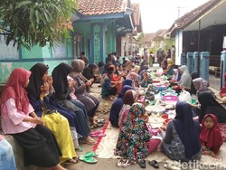 Mengenal Hajat Tutulak, Tradisi Warga di Kuningan untuk Tolak Bala