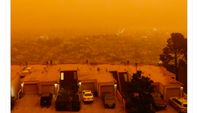 Langit Oranye Mengerikan di California, Mirip di Mars