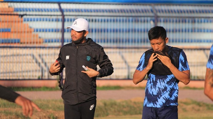 Nilmaizar, pelatih Persela Lamongan