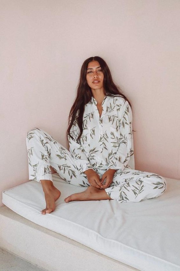 Pajama set/pinterest.com/etsy Saat melakukan banyak kegiatan di rumah, pajama set adalah pilihan tepat.