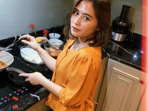 Imutnya Prilly Latuconsina Saat Masak hingga Nikmati Afternoon Tea