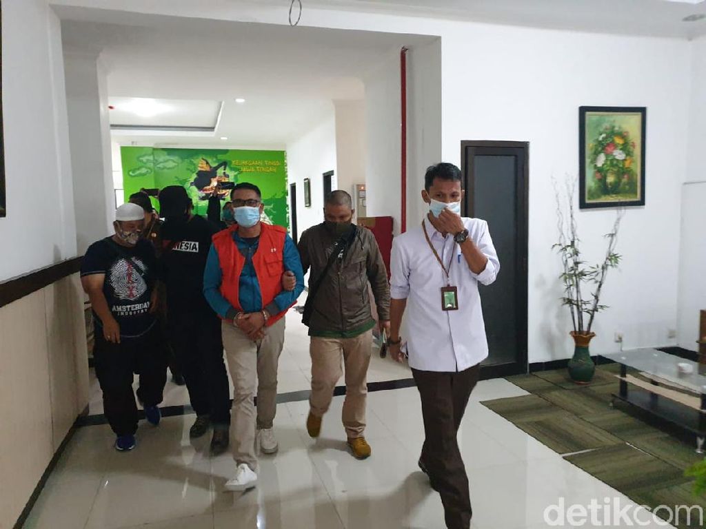 Buron 10 Tahun, Terpidana Korupsi Rp 41 M Ditangkap di Angkringan