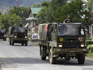 China-India Siap Tarik Pasukan di Perbatasan Himalaya China-India Siap Tarik Pasukan di Perbatasan Himalaya