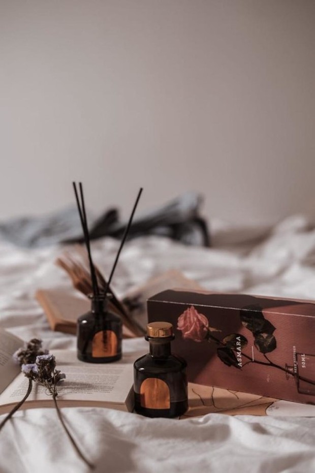 DIFFUSER ASMARA KEMAYU / https://www.kemayuandco.co.id/products/mini-reed-diffuser-asmara Mini reed diffuser asmara