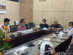Di Depan DPRD Jember, Bank Jatim Tolak Blokir Rekening Bupati Faida