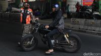 Ingat! Ini Sanksi Bagi Pelanggar Ketentuan Berkendara saat PSBB Total