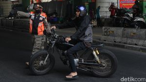 Ingat! Ini Sanksi Bagi Pelanggar Ketentuan Berkendara saat PSBB Total